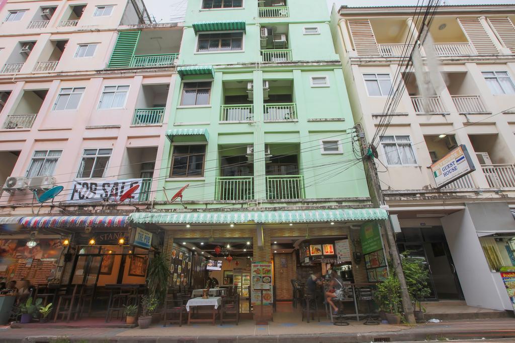 Magnific Patong Hotell Exteriör bild