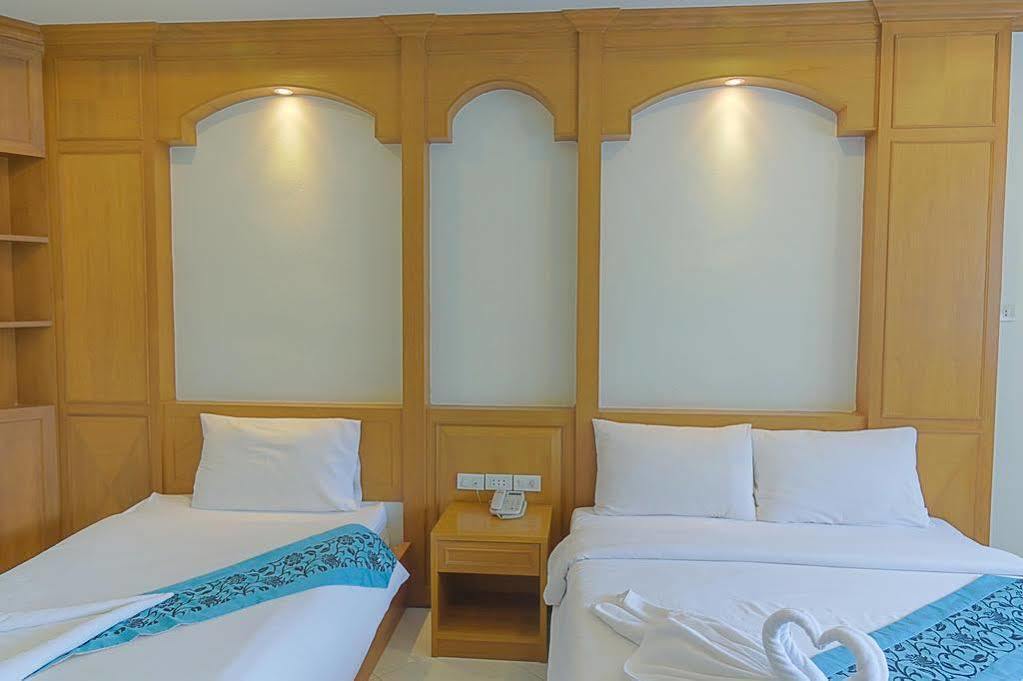Magnific Patong Hotell Exteriör bild