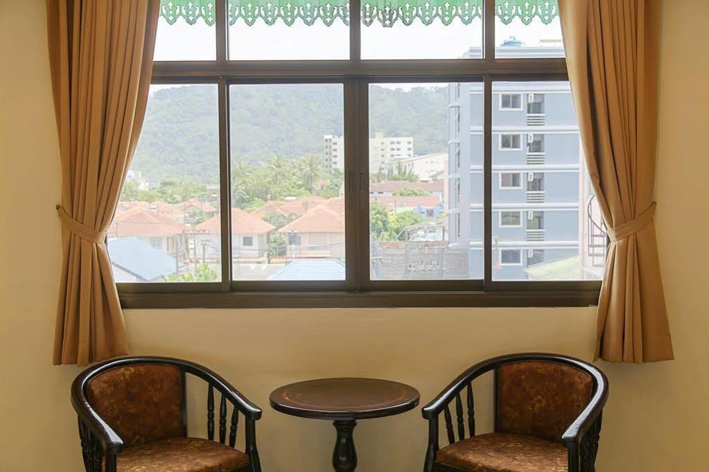 Magnific Patong Hotell Exteriör bild