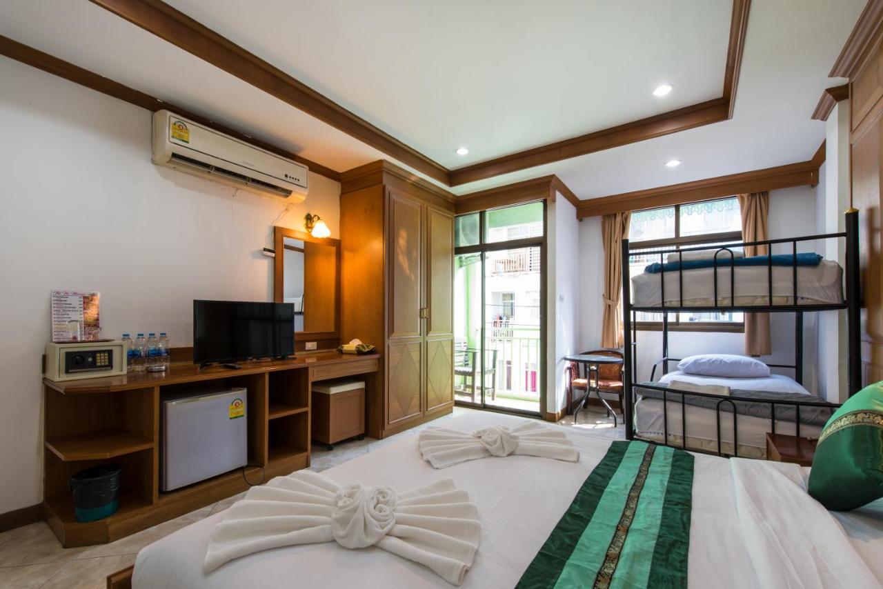 Magnific Patong Hotell Exteriör bild